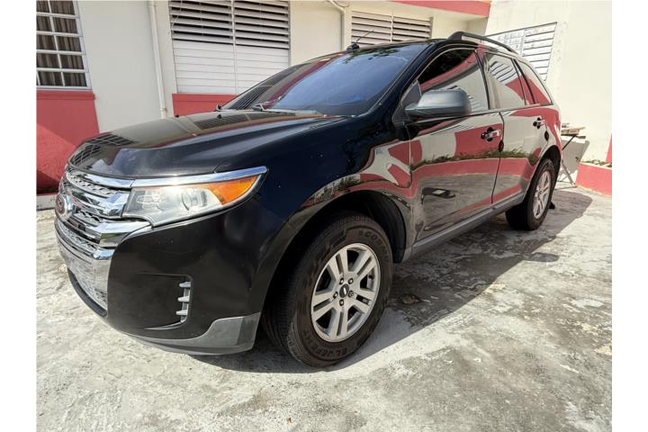 2012 Ford Edge Negra