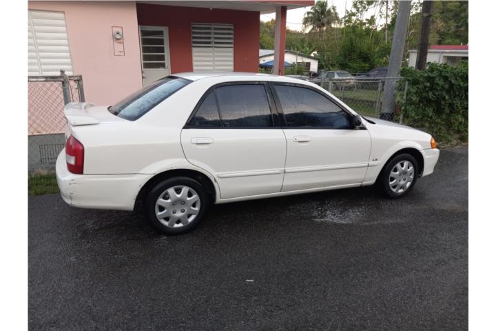 Mazda  protege año 2000 aut