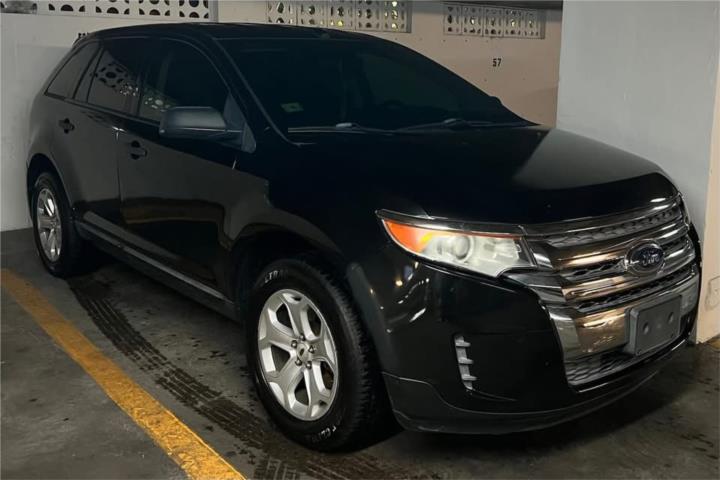 Ford Edge 2013 4x4 $4,000 (787) 568-5090
