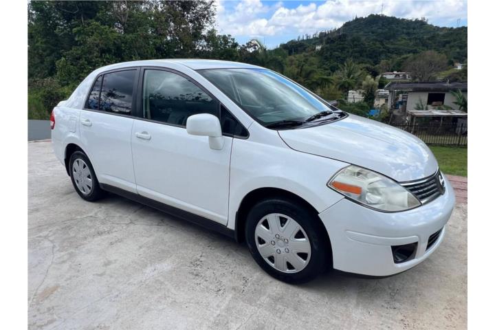 NISSAN VERSA 2009