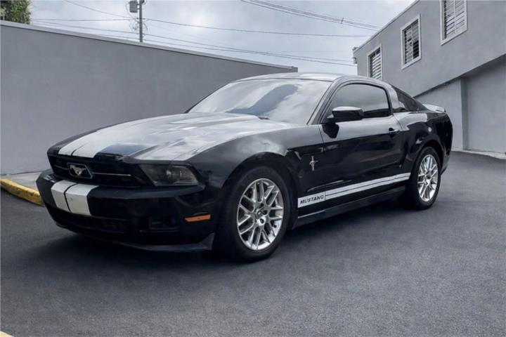 Mustang 2012 Premium Pony Edition