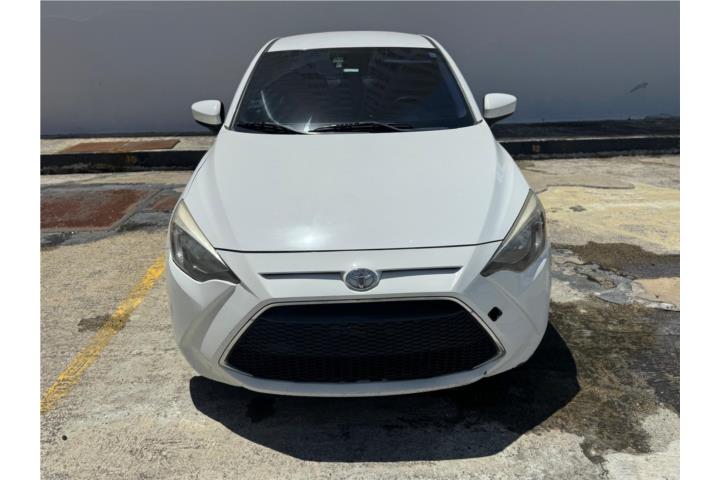 2019 Toyota Yaris  $9,000