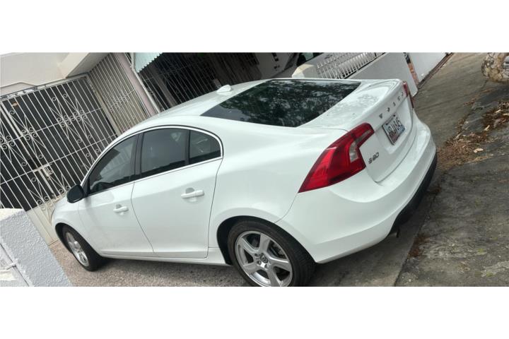 VOLVO DEPORTIVO S60 T5  33 millas
