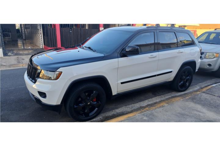 grand cherokee 2011