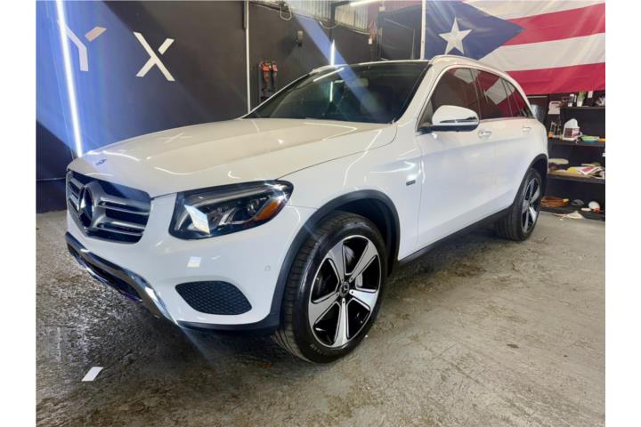 MERCEDEZ BENZ GLC 350E 4 MATIC 2019 40K MILLA