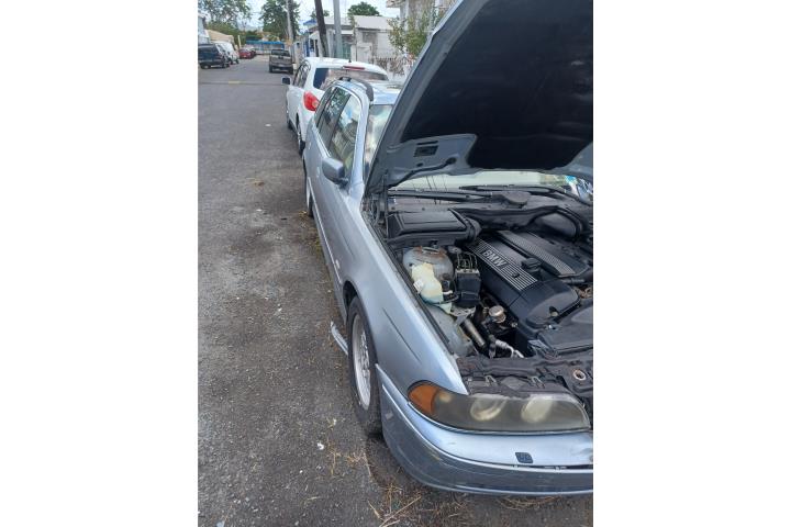 2001 BMW 321IT AUTOMATIC