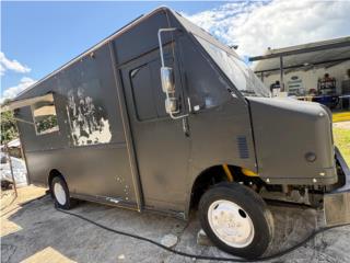 1999 FREIGHTLINER M LINE WALK IN FOOD TRUCK , FreightLiner Puerto Rico
