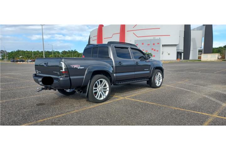 Toyota tacoma 2013 trd sport como nueva