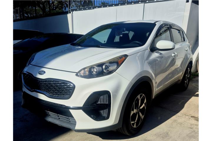 KIA SPORTAGE LX 2020