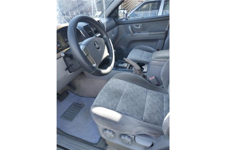 Kia Sorento 2001 4,000