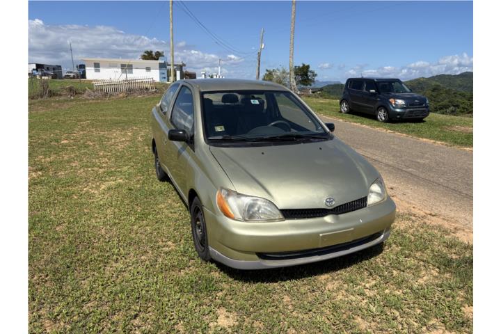 Toyota Echó 2002 $2695
