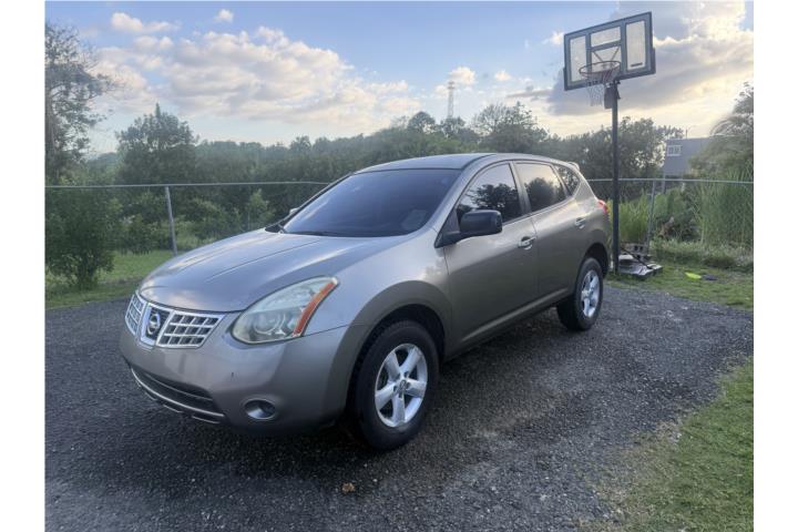 Nissan Rogue S 2010