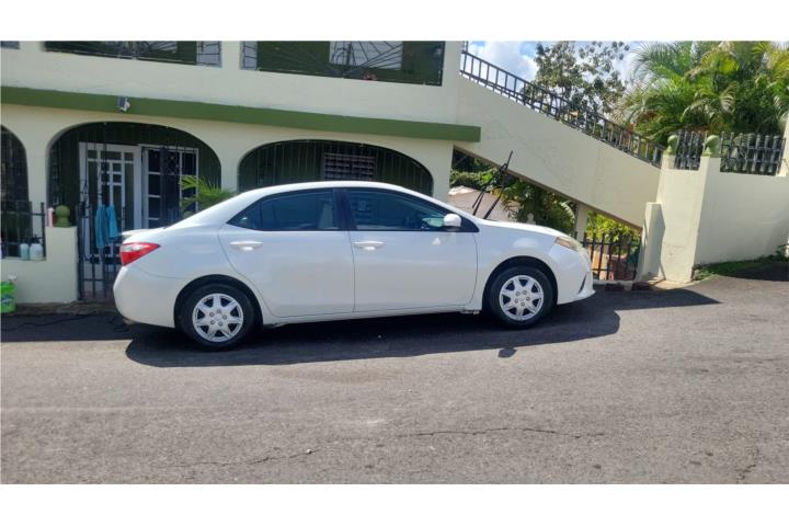 Toyota Corolla LE Eco 2014 12,500$