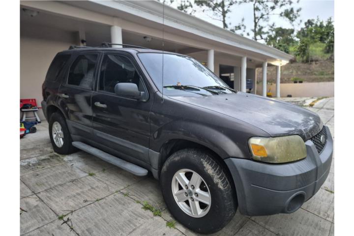 Ford Escape 2006 !!Un Resuelve!!