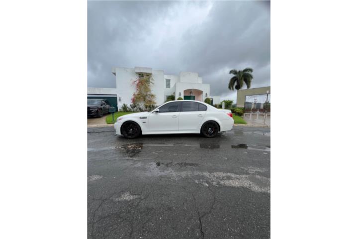 BMW 550i / 53,000 millas/Bodykit Completo M5