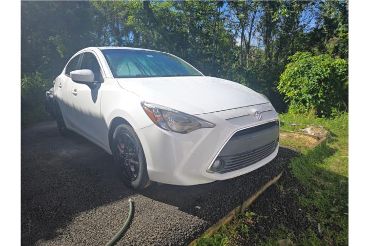 Toyota yaris 2016