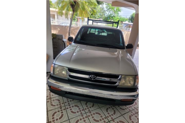 Toyota Tacoma SR5 Automática del Año 2000