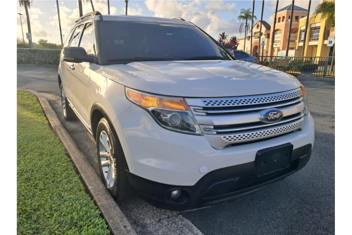 *FORD EXPLORER XLT 2011*
