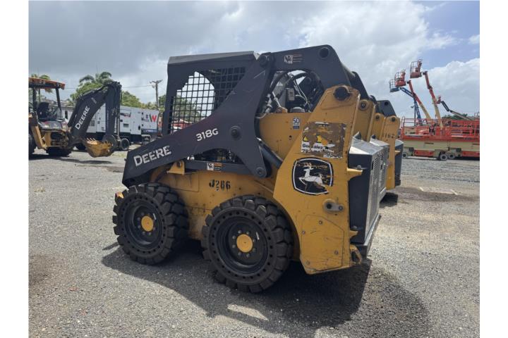 John Deere 318G (2019) | TESELTA