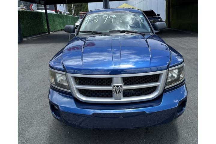 Dodge Dakota 2011