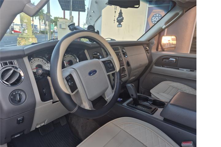 Ford Expedition XLT 2014 Solo Dueño