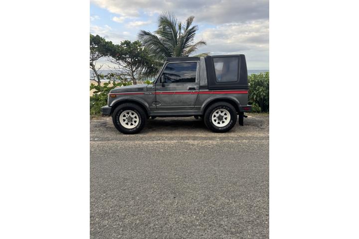 Suzuki Samurai 1987 $14,500 63Kmillas