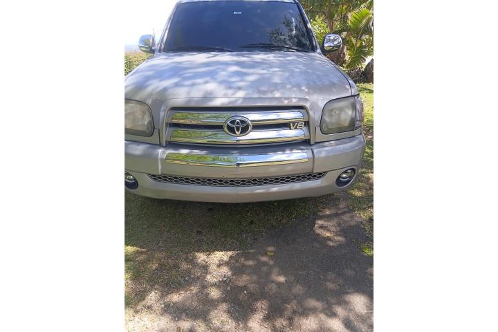 Tundra 4 puertas