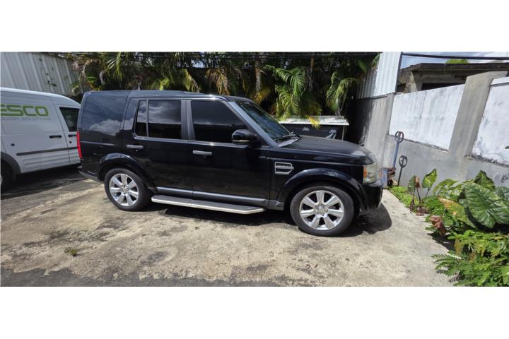 Land Rover LR4 2015