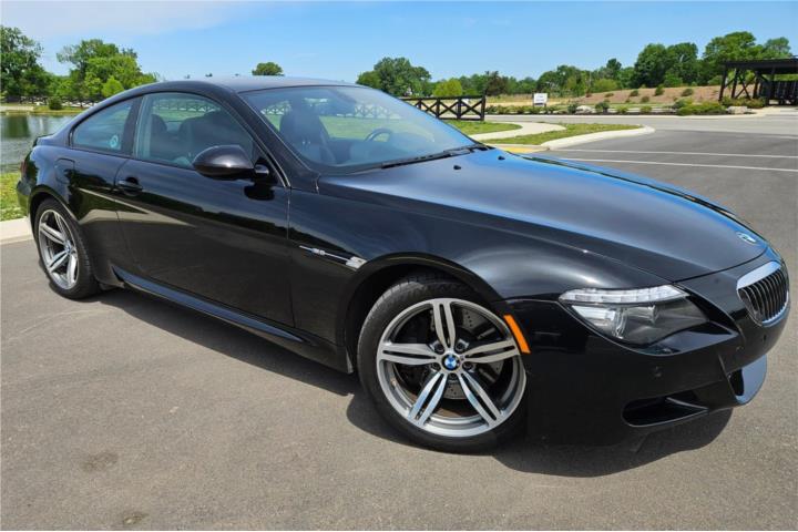 2010 BMW M6 Coupe  A Rare V10 Experience