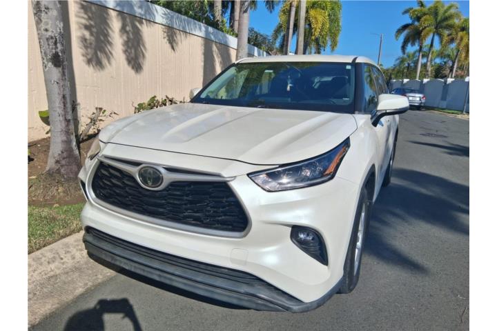 Toyota Highlander LE 2020
