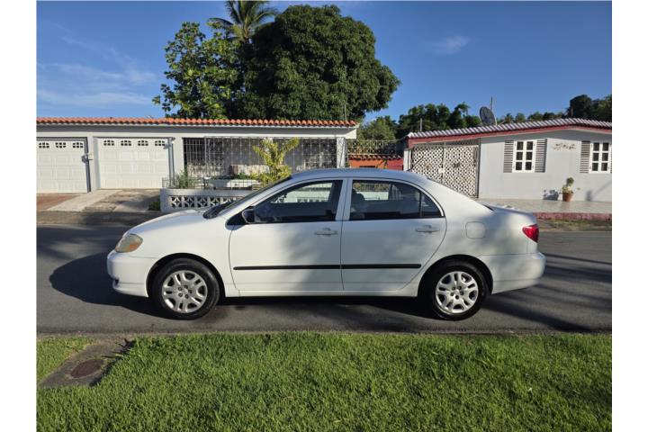 Toyota Corolla CE 2003