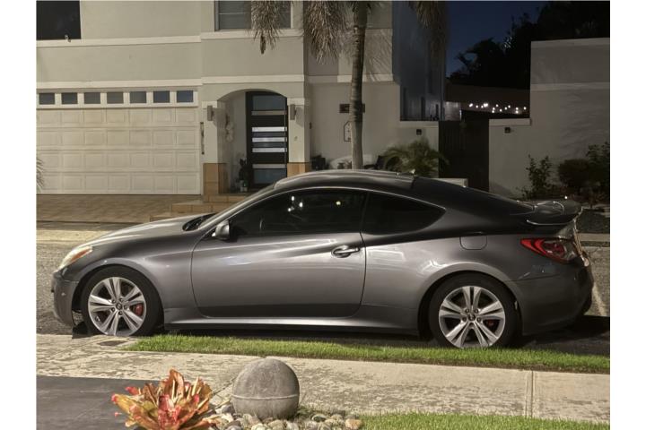 Hyundai Genesis 2012