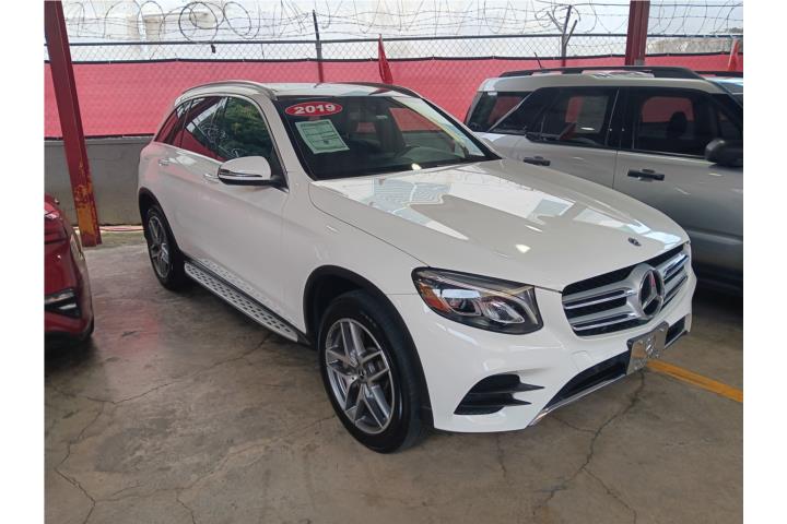 MERCEDES BENZ GLC-300 AMG PACKAGE 2019