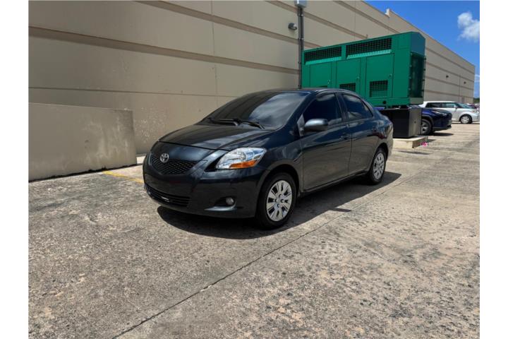 Toyota Yaris 2012
