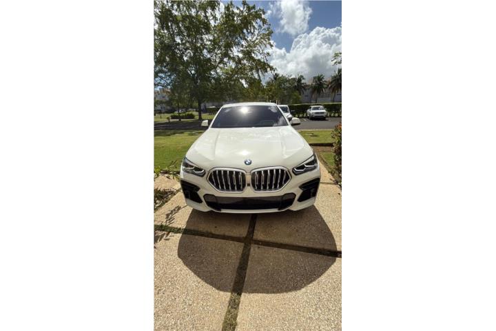 BMW X6 2023 Millaje 6,600 como nuevo $75000