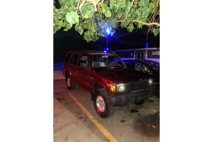 Mitsubishi Montero año 93