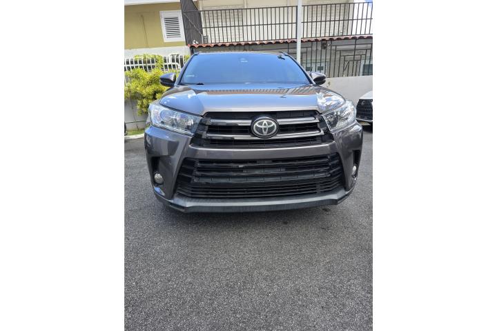 Highlander 2017 Modelo SE Excelente-Rebajada