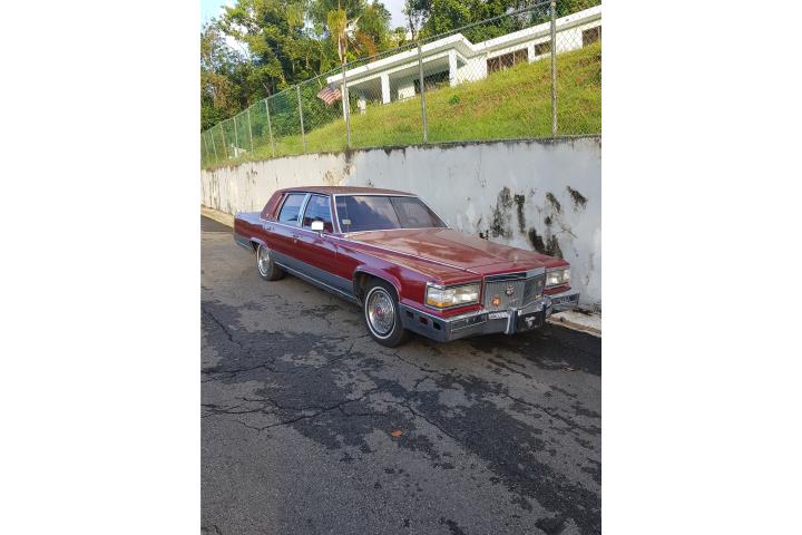 Cadillac Brougham 1990
