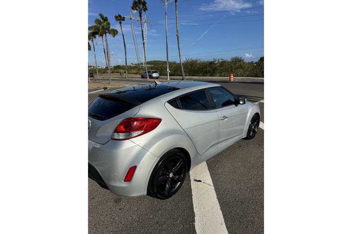 Veloster
