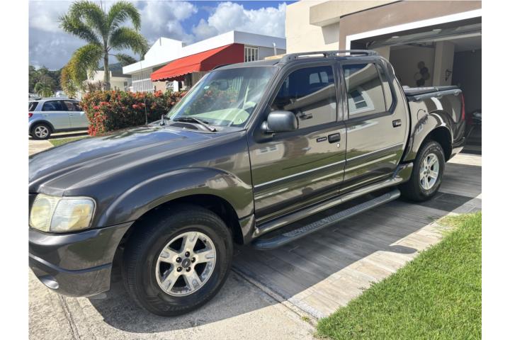 Ford Explorer ST 2005