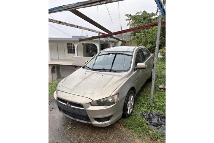 Carro Lancer 1300 por mudanza