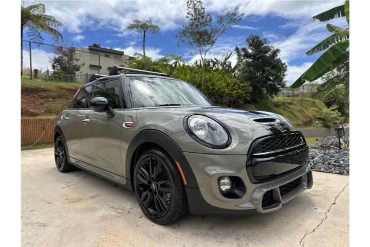 Mini Cooper S JCW packge 22k millas