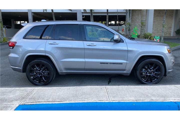 2018 Jeep Grand Cherokee Altitude