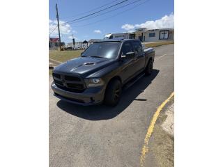 RAM Puerto Rico RAM 1500 5.7 HEMI modelo Sport a�o 2015