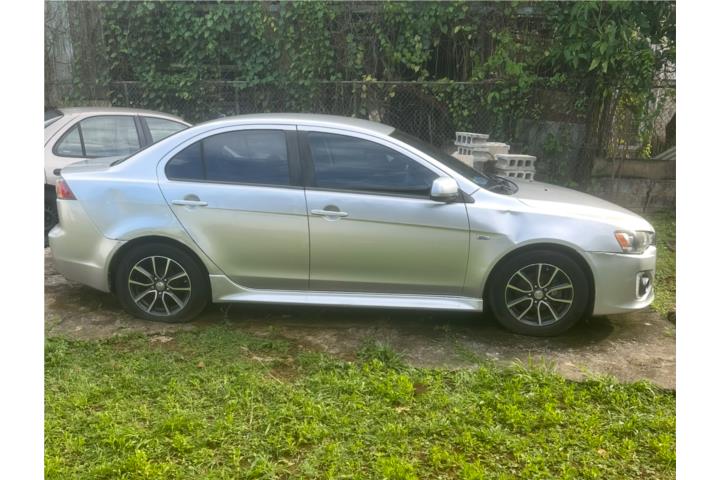 Mitsubishi Lancer 2017 dañado