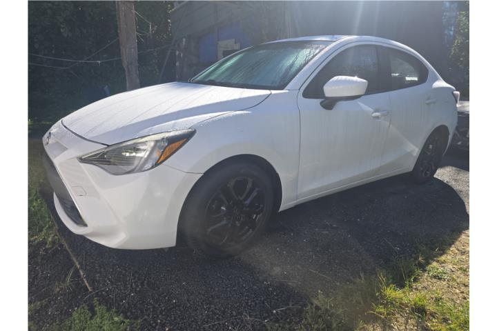 Toyota yaris 2016