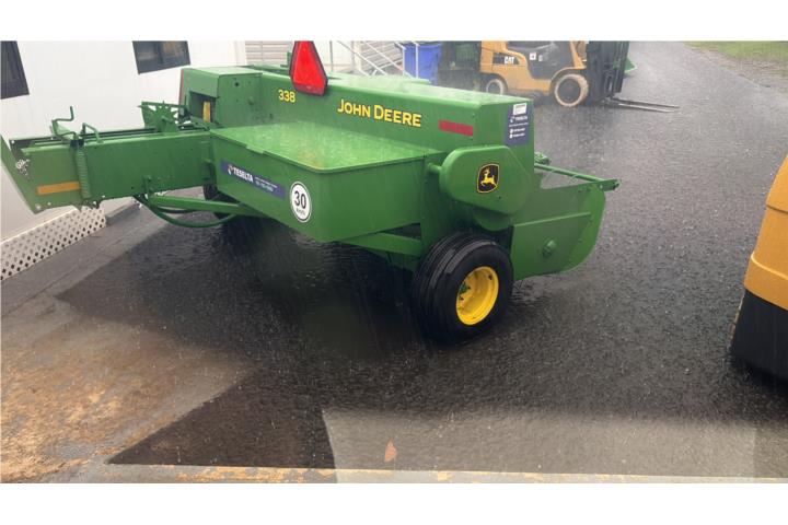 Empacadora de Heno John Deere 338
