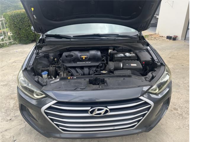 Hyundai Elantra 2017 $7,500 OMO