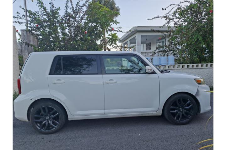 Vendo Toyota Scion xb 2012