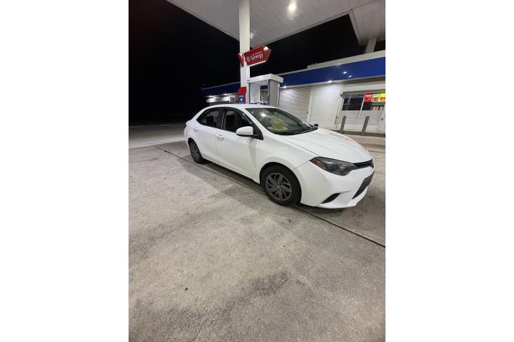 Toyota Corolla Estandar 2014